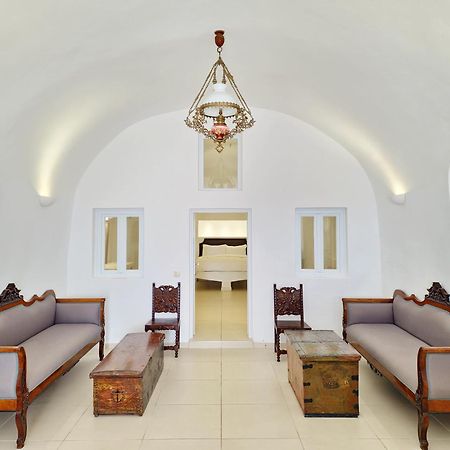 Karpimo Horizon - Caldera View With Private Hot Tub Villa Firostefani Exterior photo
