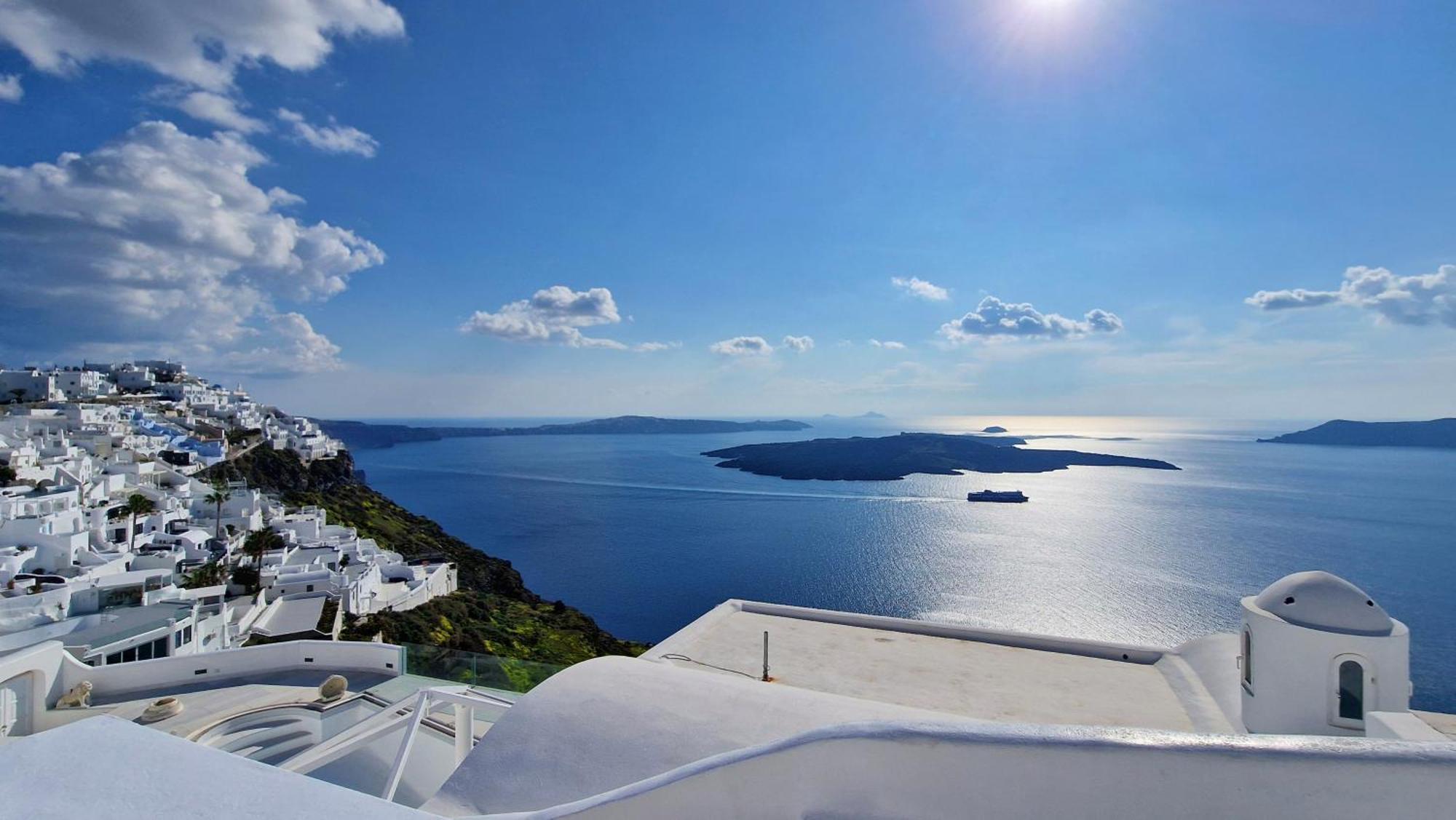 Karpimo Horizon - Caldera View With Private Hot Tub Villa Firostefani Exterior photo